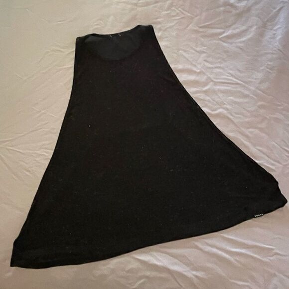 Koral Disco Speckled Gold Muscle Tank - Picture 3 of 9